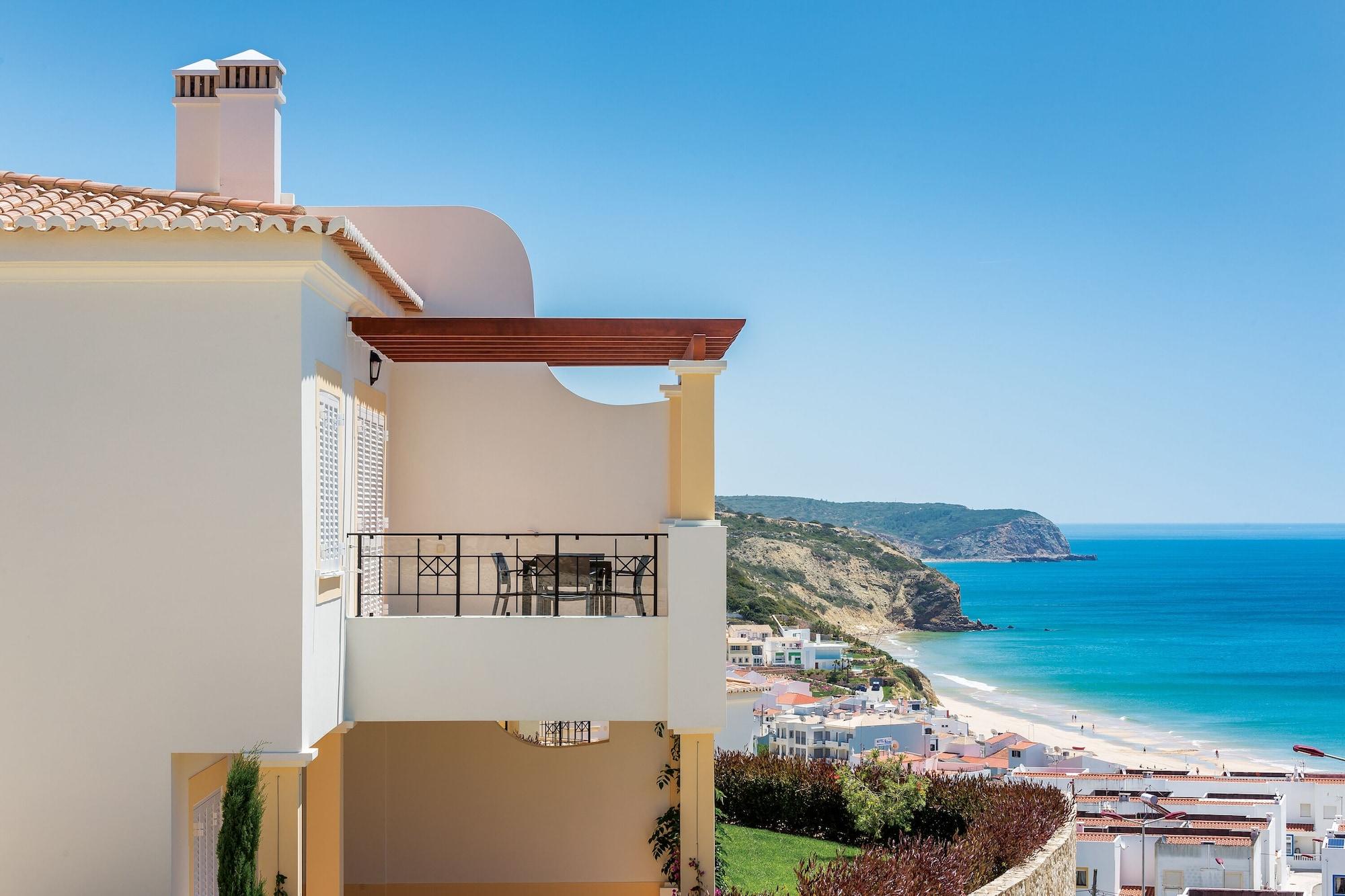 Nau Salema Beach Village Екстериор снимка