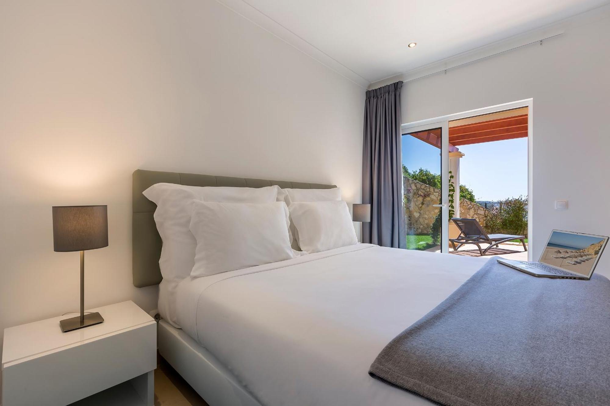 Nau Salema Beach Village Стая снимка