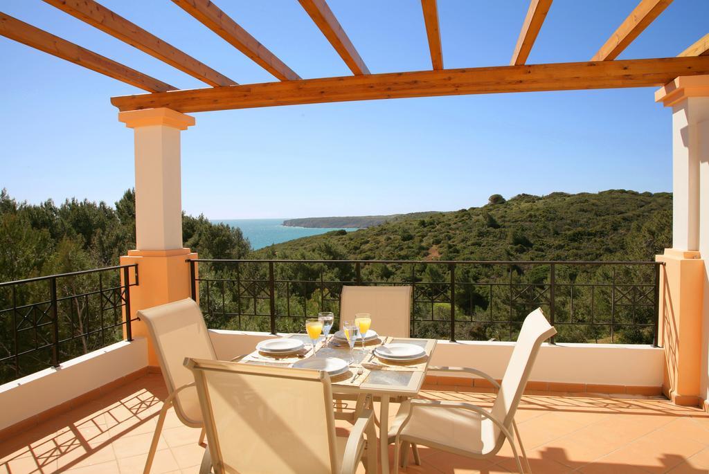 Nau Salema Beach Village Екстериор снимка